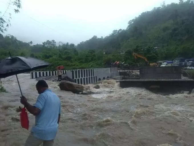assam flood road affect