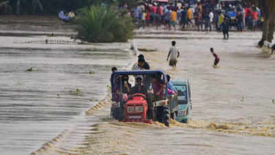 Northeast floods & landslides: पूर्वोत्तर में  9 दिनों में 29 ने गंवाई जान, बाढ़ और भूस्खलन से मची तबाही