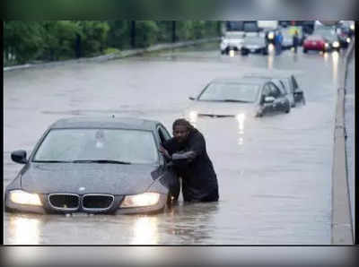 புயல், மழை... இருளில் மூழ்கிய கனடா!