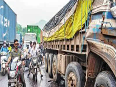 अपघातांची मायानगरी!, राज्यातील ४५ टक्के रस्तेअपघात एकट्या मुंबईत