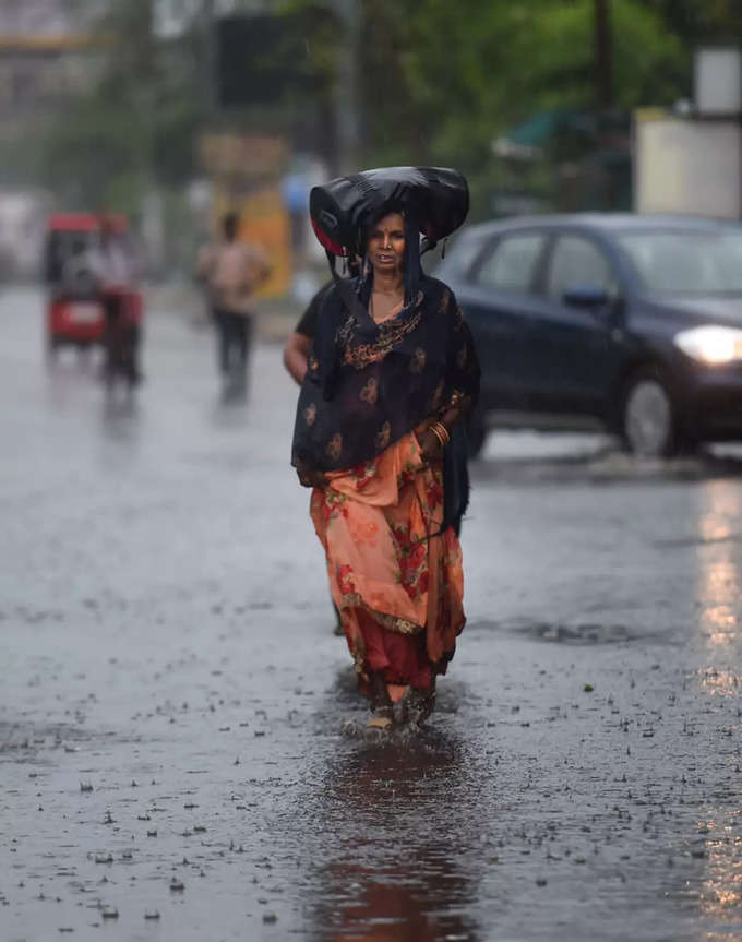 बारिश ने कर दिया सराबोर