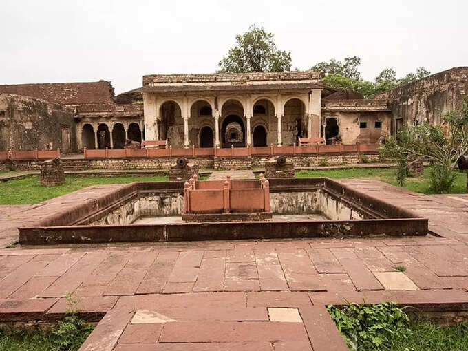 नरवर किला, मध्य प्रदेश - Narwar Fort, Madhya Pradesh