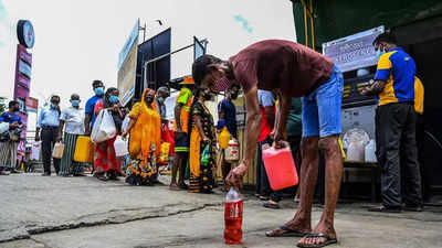 ಪೆಟ್ರೋಲ್‌, ಡೀಸೆಲ್‌ ಖರೀದಿಗೆ ಭಾರತದ ಬಳಿ ಮತ್ತೆ 3,880 ಕೋಟಿ ರೂ. ಸಾಲ ಕೇಳಿದ ಶ್ರೀಲಂಕಾ!