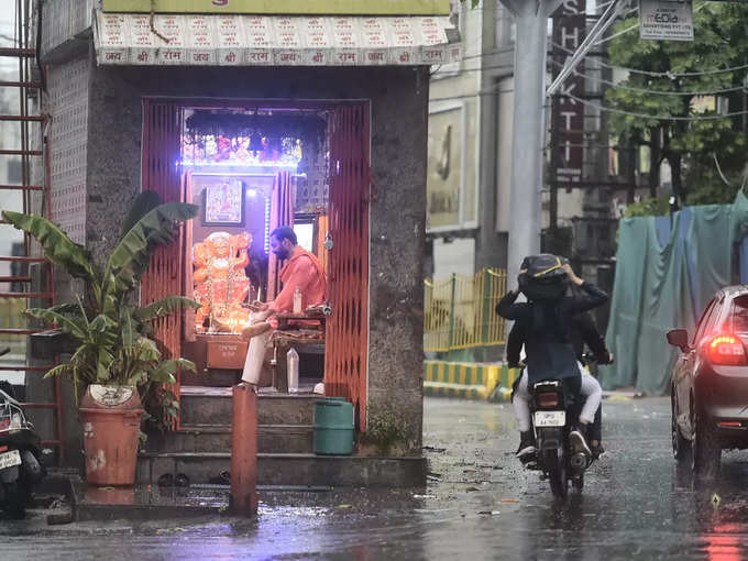 दिल्ली में 24 घंटे में जगह-जगह बारिश हुई