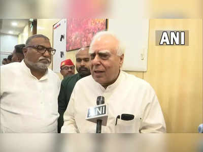 Kapil Sibal Resigns: ಕಾಂಗ್ರೆಸ್‌ಗೆ ಕೈ ಕೊಡುತ್ತಿದ್ದಾರೆ ನಾಯಕರು: ಐದೇ ತಿಂಗಳಲ್ಲಿ 6 ಪ್ರಮುಖ ಮುಖಂಡರ ಗುಡ್‌ಬೈ!