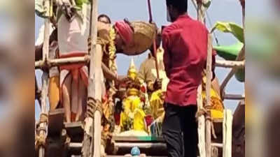 சாயல்குடி ஸ்ரீ பூங்குழலி அம்மன் ஆலய கும்பாபிஷேகம் - பக்தர்கள் கொண்டாட்டம்