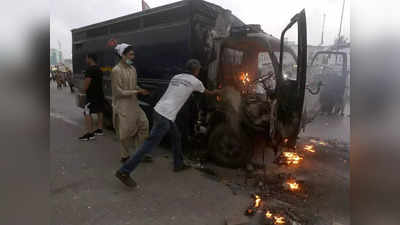 पाकिस्तान में रातभर आगजनी, सेना और इमरान खान आमने-सामने, शहबाज सरकार को दिया छह दिनों का अल्टीमेटम