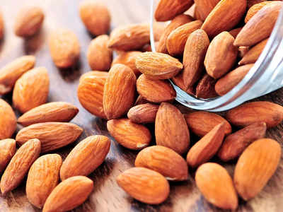 almond peel: బాదం పొట్టుతో తింటే.. మంచిదేనా..?