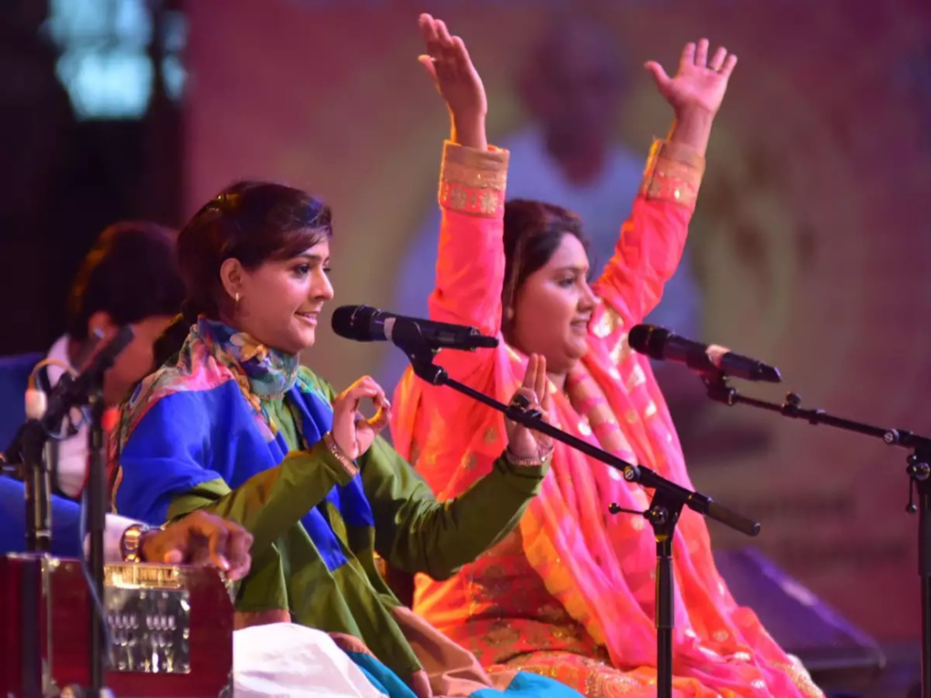 nooran sisters