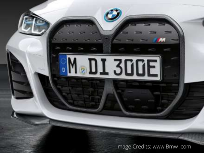 BMW i4 Grill