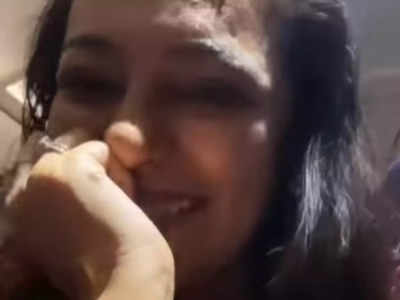 Viral Video: ಪತ್ನಿಯ ವಿಮಾನ ಪ್ರಯಾಣದ ಕ್ಷಣವನ್ನು ಇನ್ನಷ್ಟು ವಿಶೇಷವನ್ನಾಗಿಸಿದ ಪೈಲಟ್: ಹೃದಯಸ್ಪರ್ಶಿ ದೃಶ್ಯವಿದು