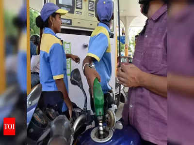 Petrol Price: వామ్మో.. ఒకేసారి రూ.30 పెరిగిన పెట్రోల్ రేటు.. ధరల బాదుడు మామూలుగా లేదుగా.. ఎక్కడంటే..