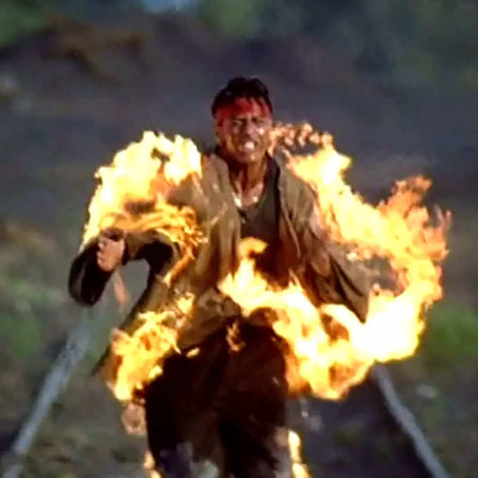 koyla shahrukh khan fire scene