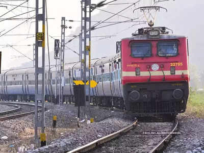 Indian Railway: 12 বছর পরে ট্রেনের চাকা গড়াল দেশের এই শহরে, কারা চড়লেন? জানুন...