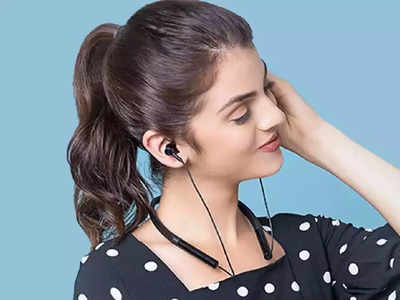 जगा हँड्सफ्री, वापरा हे ब्रँडेड neckbands under 2000