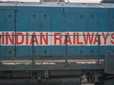 Indian Railways: সিনিয়র নিয়োগ করছে ভারতীয় রেল, জানুন বিশদে