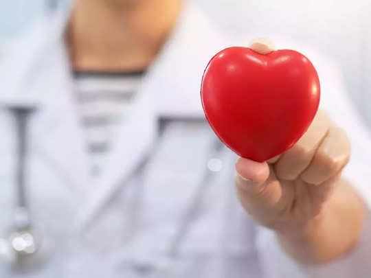 COVID-RV Study: નોવેલ કોરોના દર્દીના હૃદય પર કરે છે ગંભીર વાર, મોત તરફ ધકેલતા 5 લક્ષણો 