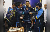 देर तक चली पार्टी, केक में सराबोर हार्दिक पंड्या ने वाइफ नताश संग यूं मनाया IPL जीत का जश्न