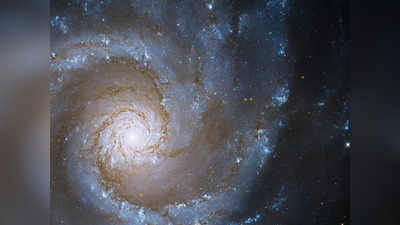 NASA के हबल टेलीस्कोप ने देखा गैलेक्सी का दिल, ऐसे बन रहे हैं चमकदार तारे