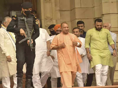 Yogi Adityanath: यूपी विधानसभा बजट सत्र ने दिखाया कैसे सियासत की बड़ी लकीर खींचते जा रहे योगी आदित्यनाथ