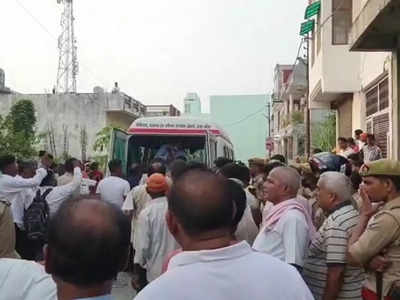 kushinagar accident: सफाई के लिए शौचालय के सेप्टिक टैंक में उतरे, दम घुटने से 3 की हुई मौत