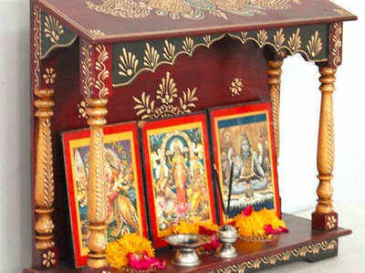 Vastu Tips for Home Temple घर में पूजा स्थान में न रखें इन चीजें को, होता है नुकसान, आप रहते हैं परेशान