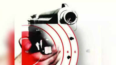 अलीगढ़ः आपसी कहासुनी के बाद मीडियाकर्मी को मारी गोली, गंभीर हालत में अस्पताल में भर्ती