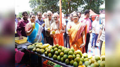 ಮಲ್ಲೇಶ್ವರಂ: ನಿಸರ್ಗ ಸಹಜ ಹಣ್ಣುಗಳ ಮೂರು ದಿನಗಳ ಮಾವು ಮೇಳಕ್ಕೆ ಯತಿರಾಜ ಶ್ರೀಗಳಿಂದ ಚಾಲನೆ