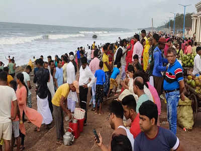 Digha News: ষষ্ঠীতে দিঘায় জামাইদের বাড়াবাড়ি নিয়ে সতর্ক প্রশাসন, মদ খেয়ে জলে নামা রুখতে চলছে জোর নজরদারি