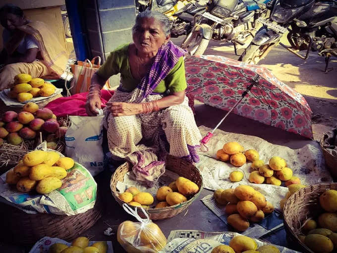 চড়া দাম আমের