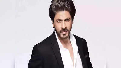 Shahrukh Khan भी हुए कोविड पॉजिटिव, बॉलिवुड सेलेब्स पर एक बार फिर मंडराया कोरोना का साया!