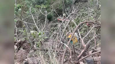 Bus Fell In Uttarakhand Gorge : उत्तराखंड बस हादसे में एमपी के 22 लोगों की मौत, शिवराज सिंह चौहान ने सीएम धामी से की बात