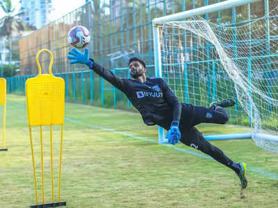 ആൽബിനോ ഗോമസിനെ സ്വന്തമാക്കാൻ ശക്തമായ മത്സരം; രംഗത്തുള്ളത് 3 ഐ എസ് എൽ ക്ലബ്ബുകൾ