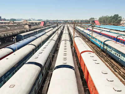 Indian Railway News: इस साल रेलवे ने रद्द कीं करीब 9000 ट्रेनें, 1900 तो सिर्फ कोयला ढुलाई की वजह से करनी पड़ीं कैंसल
