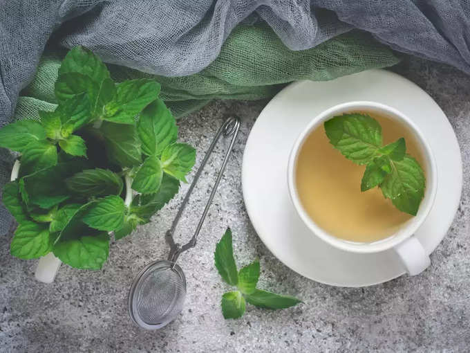 Mint Tea (पुदीने की चाय)