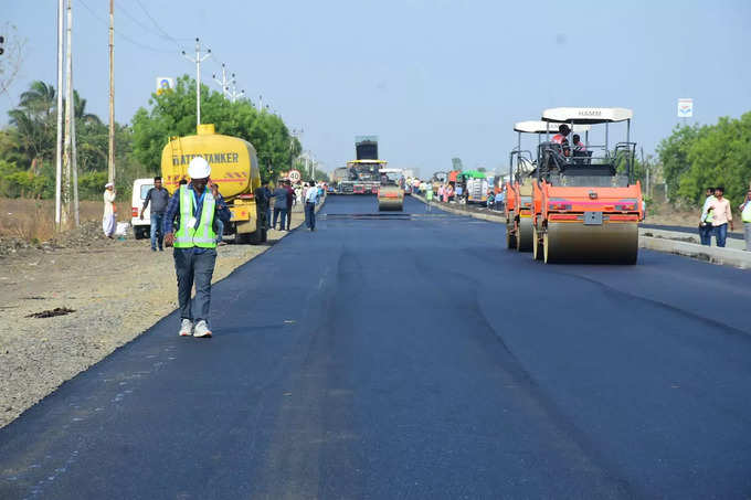 विश्वविक्रम देशाला समर्पित : कदम