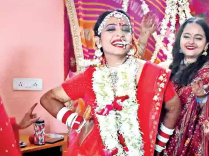 Kshama finally marries herself!