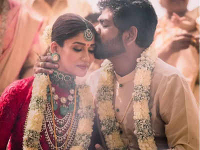 Nayanthara:தங்கத்துக்கு அன்பு முத்தம்: திருமண போட்டோவை வெளியிட்ட விக்கி