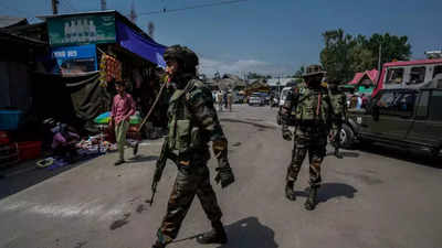 Jammu Kashmir: मस्जिद में भड़काऊ भाषण के बाद तनाव, भद्रवाह में कर्फ्यू के बाद बुलाई गई सेना
