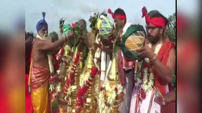 ஓசூ​ர் கோட்டை மாரியம்மன்; 900ஆண்டு பழமை கோயில் மகா கும்பாபிஷேகம்!