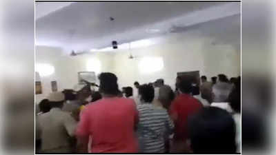 Moradabad Fight: प्रभारी मंत्री जितिन प्रसाद के सामने भिड़े विधायक और बीजेपी नेता, जमीन पर गिराकर जमकर चले लात और घूंसे