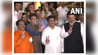 6 सीट 7 उम्मीदवार... राज्यसभा चुनाव में बीजेपी ने ठाकरे टीम को ऐसे दिया बड़ा झटका