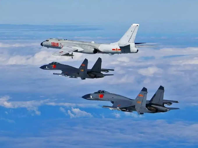 चीनी वायु सेना और नौसेना के पास कुल 2800 विमान