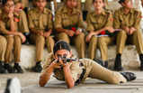 J&K Girls NCC Training : हाथों में बंदूक, सेना की ट्रेनिंग...NCC कैंप में जम्मू की इन लड़कियों की तस्वीरें देख होगा गर्व