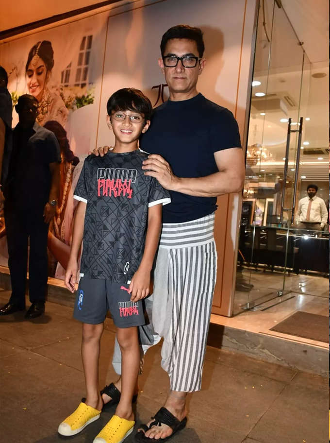 Aamir khan spotted with his son