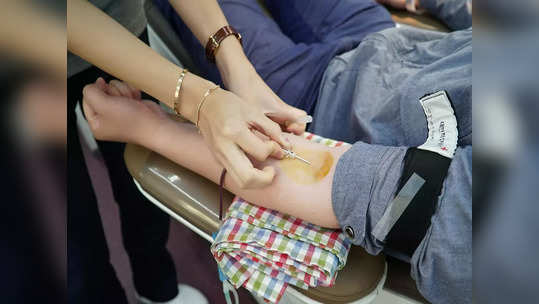 World Blood Donor Day: કોરોના રસીકરણ બાદ રક્તદાન કરી શકાય કે નહીં? જાણો હેલ્થ એક્સપર્ટની સલાહ 
