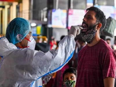 Delhi Covid Update: कोविड के बढ़ते मामलों के बीच अब सार्वजनिक जगहों पर होंगे रैंडम टेस्ट, दिल्ली में संक्रमण दर 7%