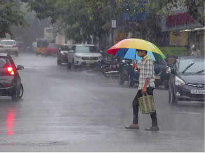 Hyderabad Rains: హైదరాబాద్‌కు రెయిన్ అలర్ట్.. అప్రమత్తమైన జీహెచ్ఎంసీ యంత్రాంగం