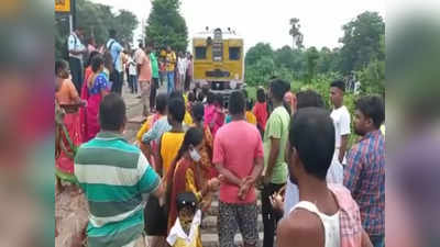 Burdwan News: Palla Road Station-এ অবরোধ, বর্ধমান-হাওড়া কর্ড শাখায় ট্রেন চলাচলে বিঘ্ন
