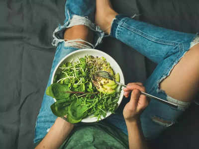 Ayurvedic eating tips: कच्चे अंकुरित से हो सकती हैं 5 बीमारियां, Ayurveda डॉक्टर से जानिए खाने का सही तरीका